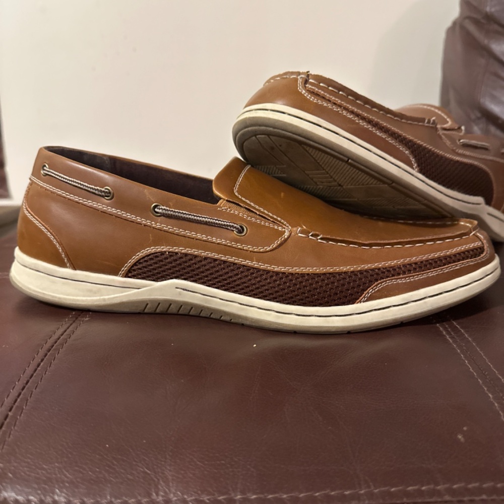 Shoes - Picture 2 of 3